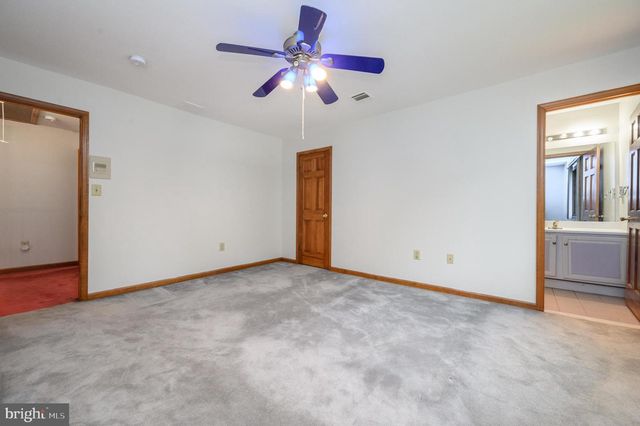 4 DRINKING BROOK RD, Monmouth Junction, NJ 08852
