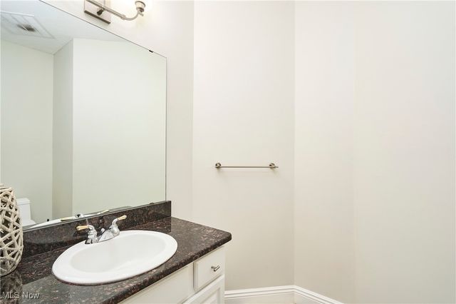 5469 Riverview Drive, North Royalton, OH 44133