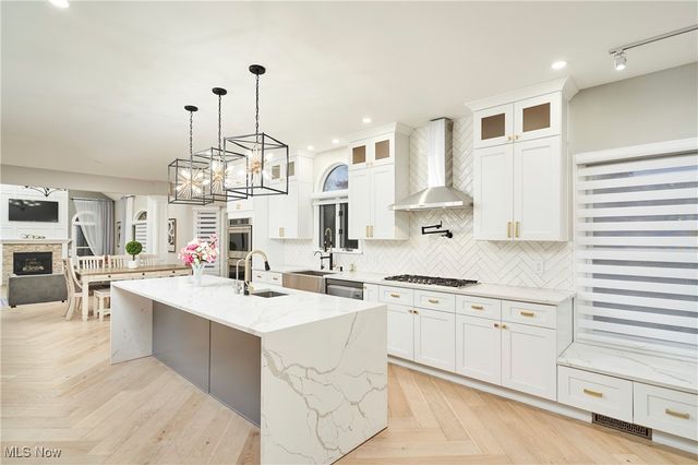 5469 Riverview Drive, North Royalton, OH 44133