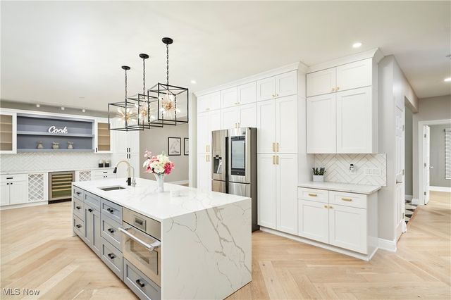 5469 Riverview Drive, North Royalton, OH 44133