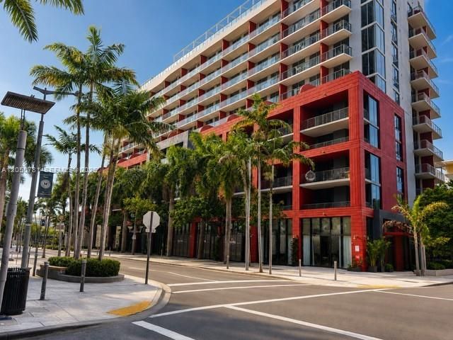 90 NE 32 713, Miami, FL 33137