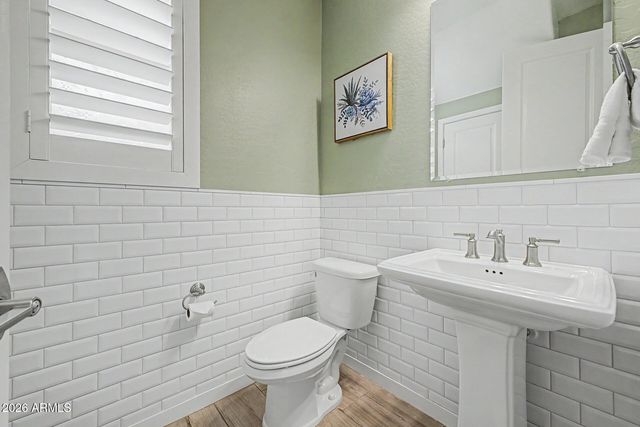 16622 S 6TH Place, Phoenix, AZ 85048