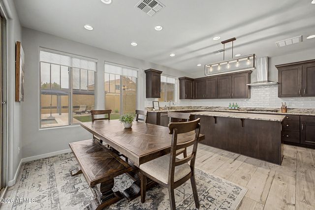 16622 S 6TH Place, Phoenix, AZ 85048
