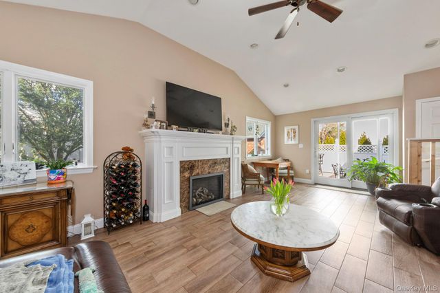 59 Pembrook Drive, Mineola, NY 11501