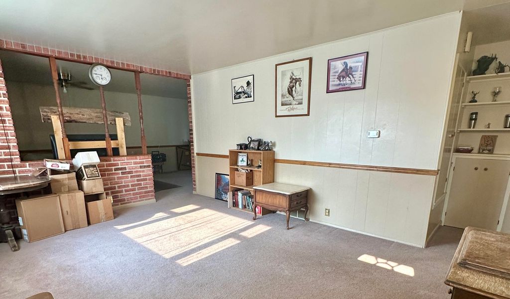 406 East Lane, Worland, WY 82401 photo 2