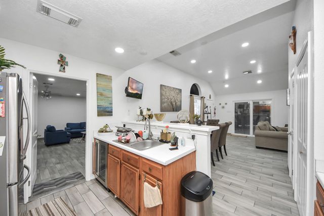 4246 Tiny Hur Drive, Pasadena, TX 77503