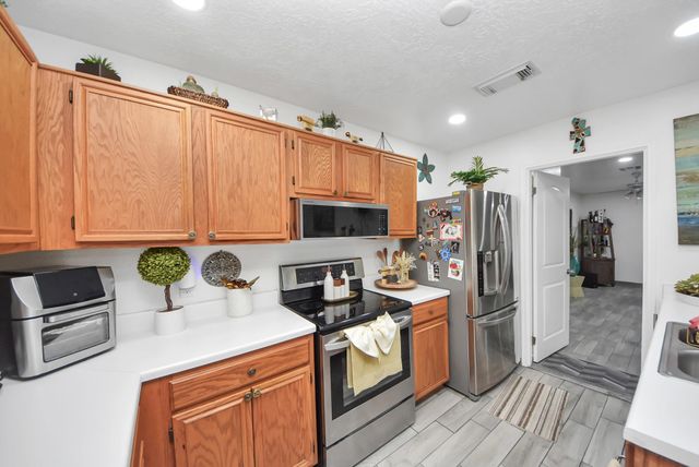4246 Tiny Hur Drive, Pasadena, TX 77503