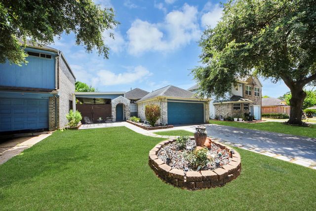 4246 Tiny Hur Drive, Pasadena, TX 77503