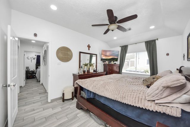 4246 Tiny Hur Drive, Pasadena, TX 77503