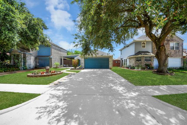 4246 Tiny Hur Drive, Pasadena, TX 77503