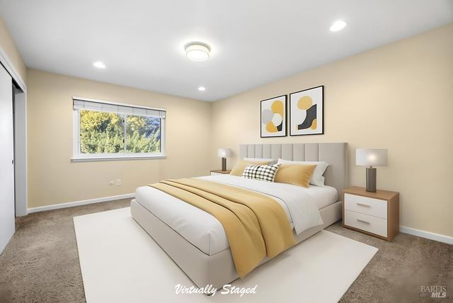 985 Hacienda Cir, Rohnert Park, CA 94928