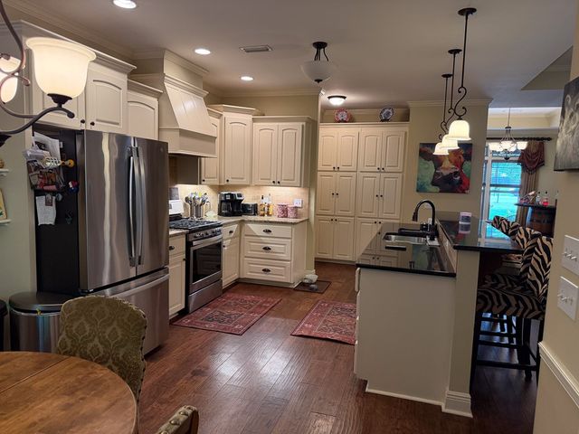 107 Littleleaf Ct, Dothan, AL 36301