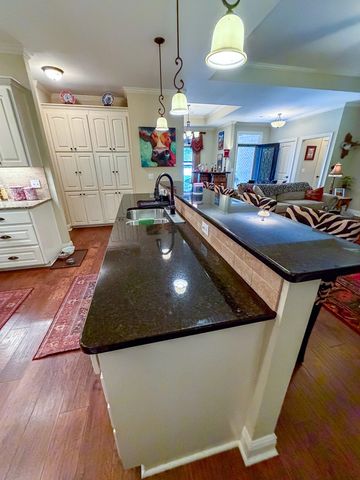 107 Littleleaf Ct, Dothan, AL 36301