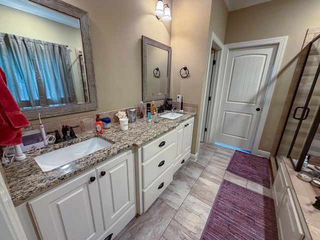 107 Littleleaf Ct, Dothan, AL 36301