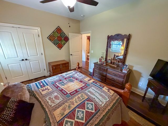 107 Littleleaf Ct, Dothan, AL 36301