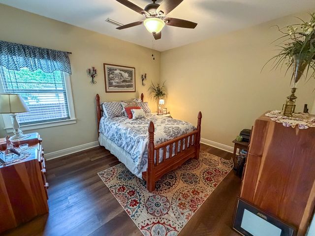 107 Littleleaf Ct, Dothan, AL 36301