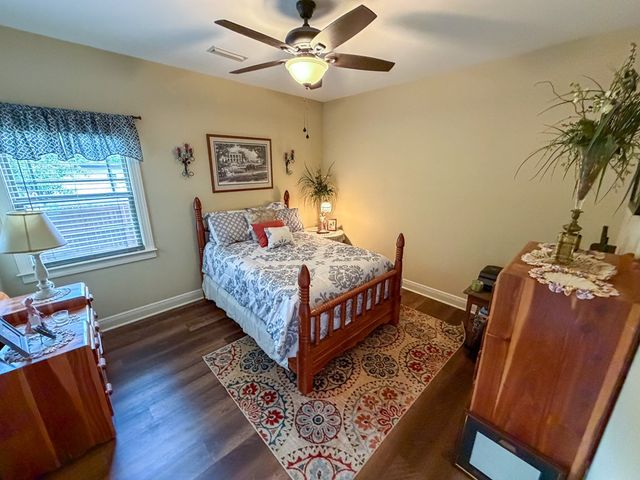 107 Littleleaf Ct, Dothan, AL 36301