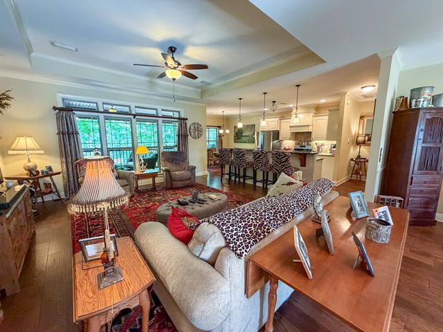 107 Littleleaf Ct, Dothan, AL 36301
