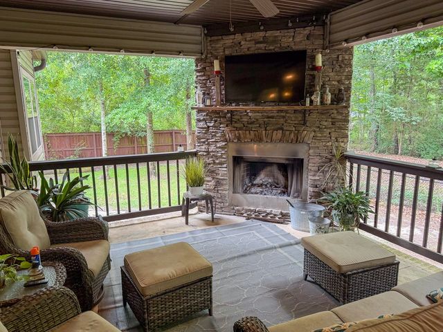 107 Littleleaf Ct, Dothan, AL 36301