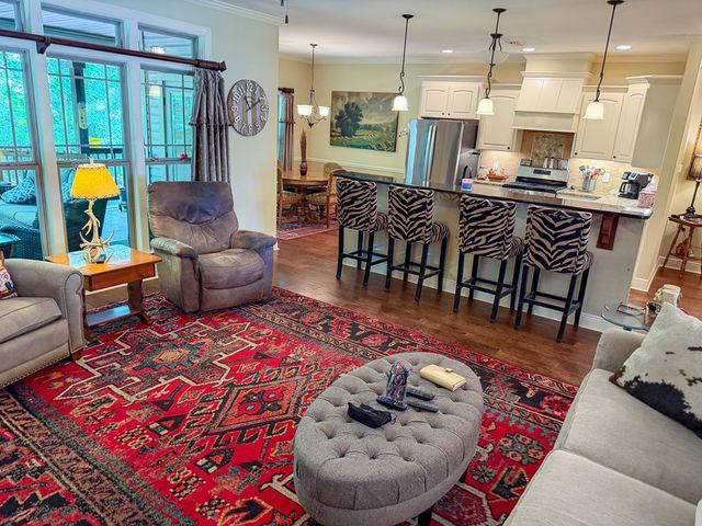 107 Littleleaf Ct, Dothan, AL 36301