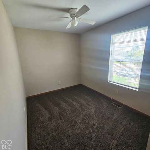 1086 Fairlane Court, Franklin, IN 46131