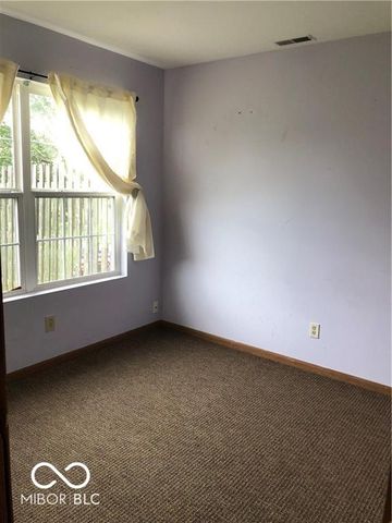 1086 Fairlane Court, Franklin, IN 46131