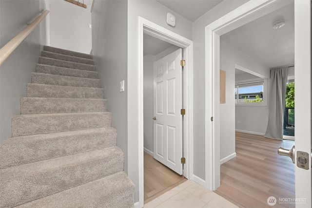 49 N Point Drive, Bellingham, WA 98229