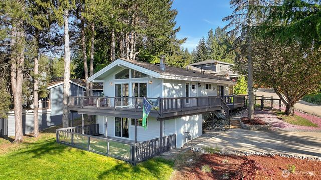 49 N Point Drive, Bellingham, WA 98229