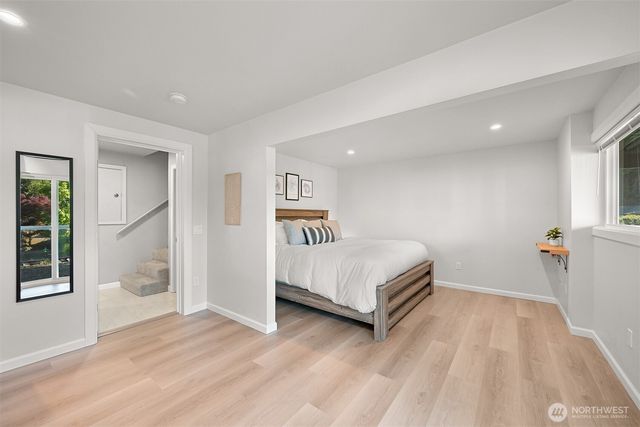 49 N Point Drive, Bellingham, WA 98229