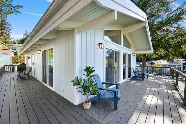 49 N Point Drive, Bellingham, WA 98229