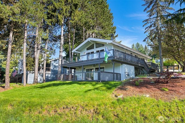 49 N Point Drive, Bellingham, WA 98229