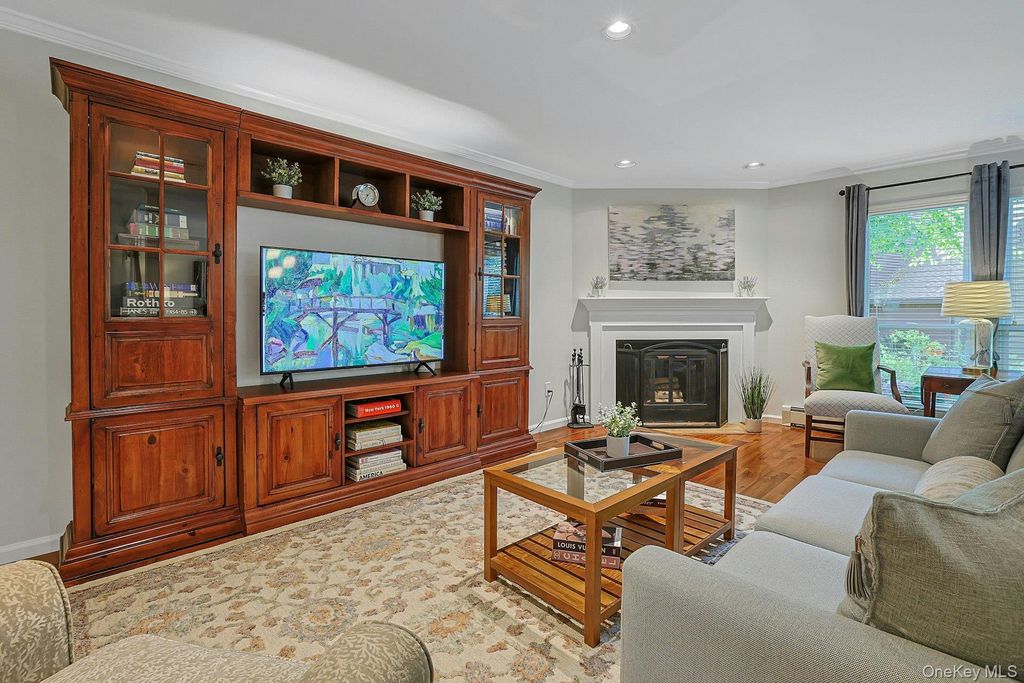 172 Woods Brooke Circle, Ossining, NY 10562 — photo 5