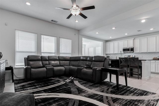 3711 Castle Rock Drive, Rosenberg, TX 77469