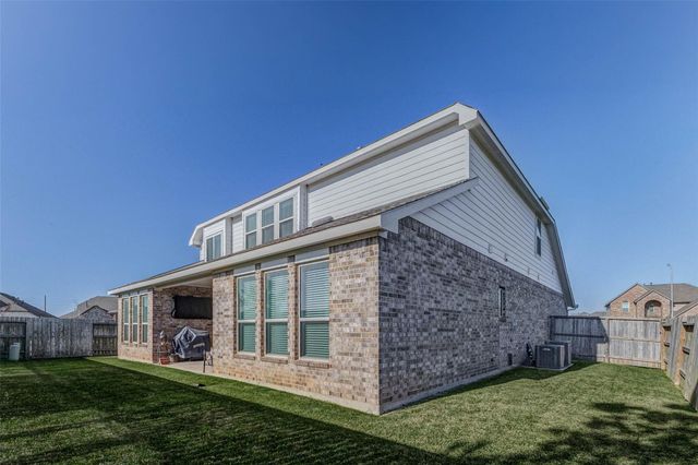 3711 Castle Rock Drive, Rosenberg, TX 77469