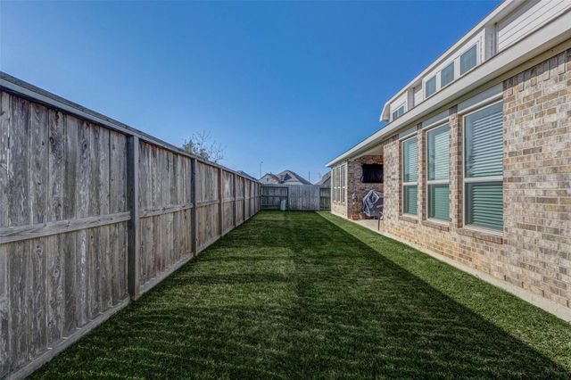 3711 Castle Rock Drive, Rosenberg, TX 77469