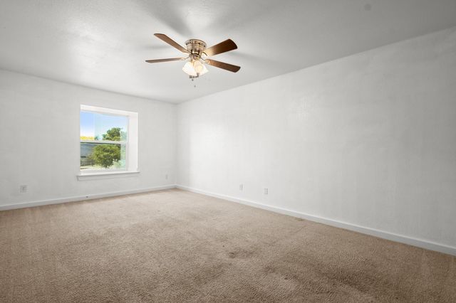 300 E Croslin ST 106, Austin, TX 78752