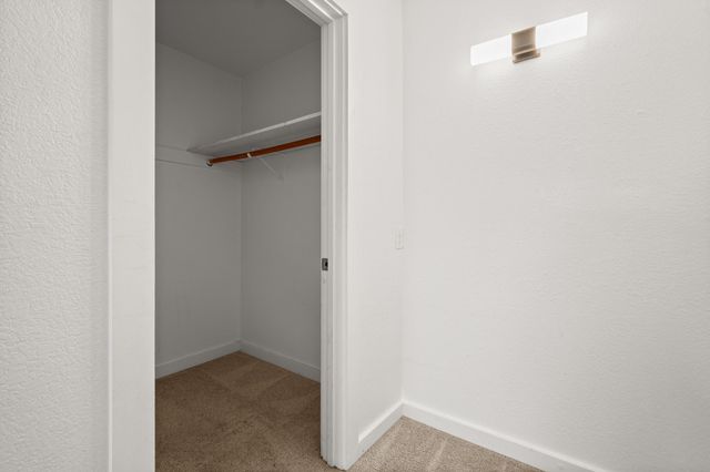 300 E Croslin ST 106, Austin, TX 78752