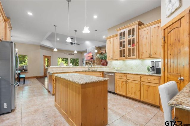 18598 FM 1804, Lindale, TX 75771