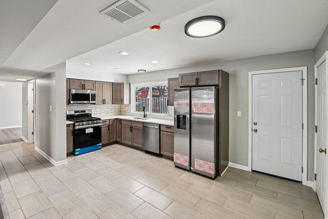 3403 Fountainbleau Drive, Hazel Crest, IL 60429