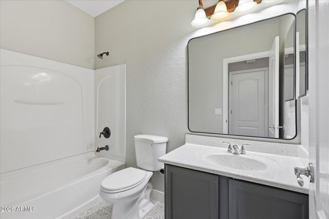 405 E HAROLD Drive, San Tan Valley, AZ 85140