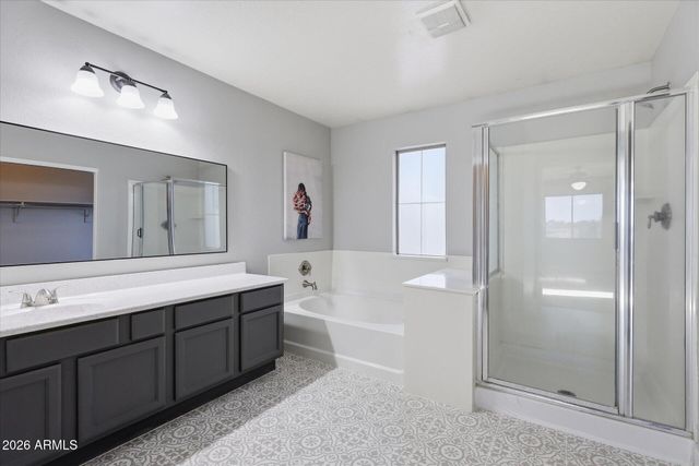 405 E HAROLD Drive, San Tan Valley, AZ 85140