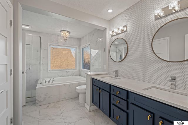 9703 S 28th Street, Bellevue, NE 68123