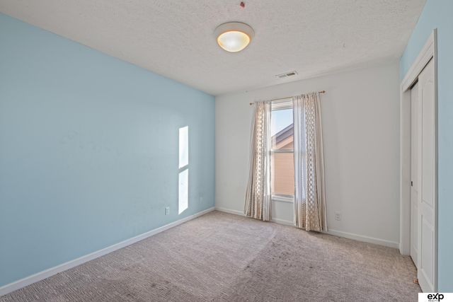 9703 S 28th Street, Bellevue, NE 68123