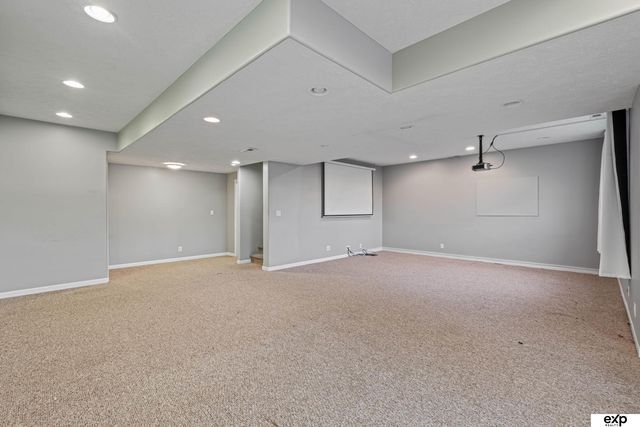 9703 S 28th Street, Bellevue, NE 68123