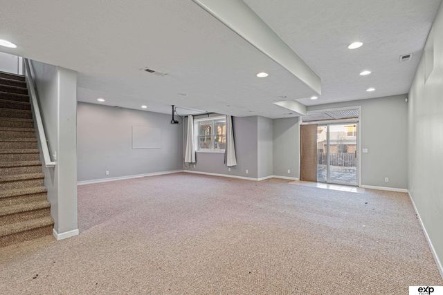 9703 S 28th Street, Bellevue, NE 68123