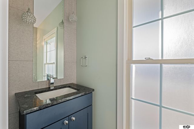 9703 S 28th Street, Bellevue, NE 68123