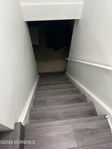 175 Delaware Avenue, Oakhurst, NJ 07755