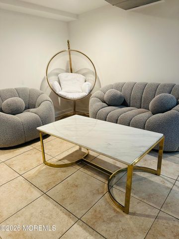 175 Delaware Avenue, Oakhurst, NJ 07755