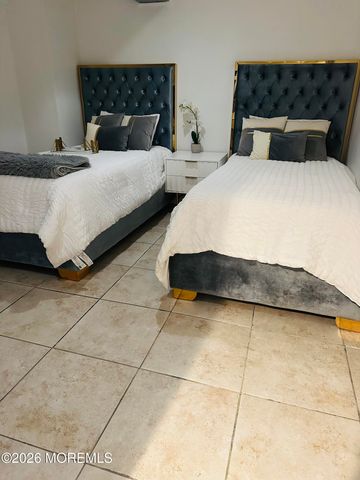 175 Delaware Avenue, Oakhurst, NJ 07755