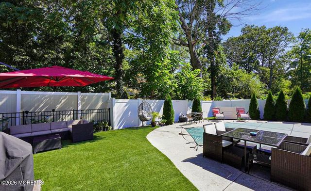 175 Delaware Avenue, Oakhurst, NJ 07755